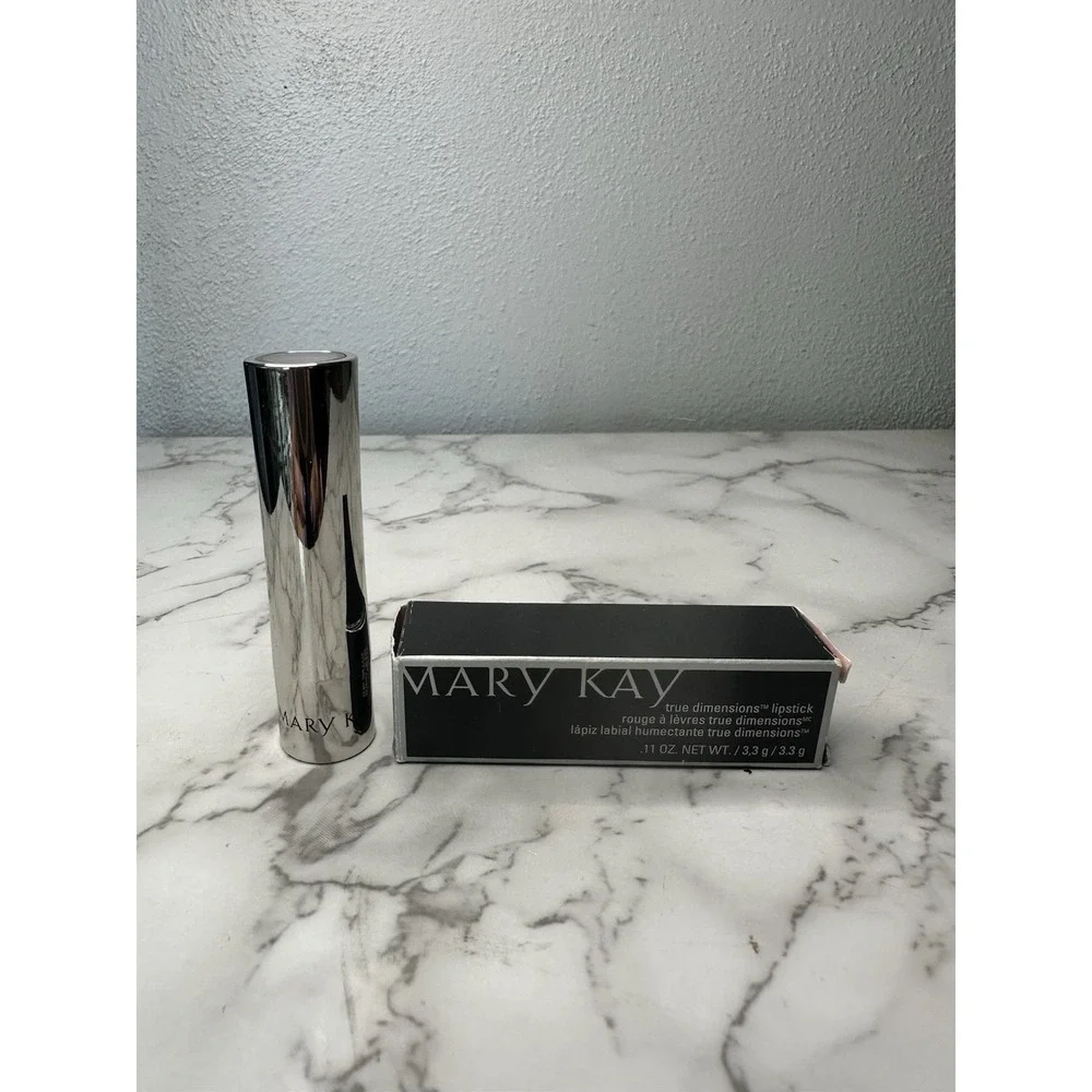 Mary Kay True Dimensions Lipstick Sizzling Red‎ 054829 New In Box .11oz